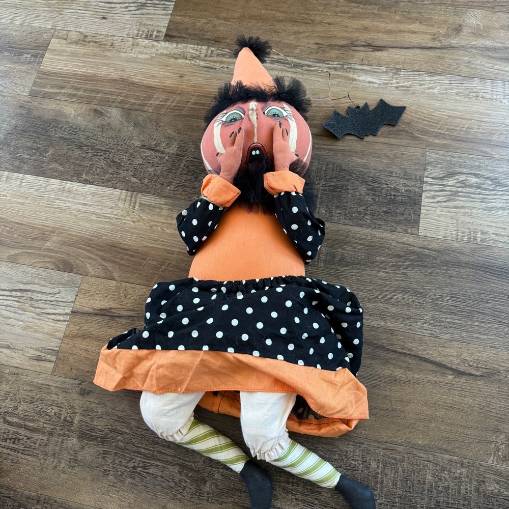 Joe Spencer Eek Halloween retired Pumpkin Doll - Picture 3 of 9